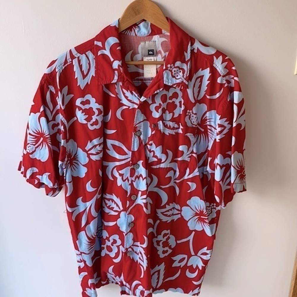 QuickSilver Aloha Red Corduroy Red Blue Button Up Short Sleeves Shirt Sz L